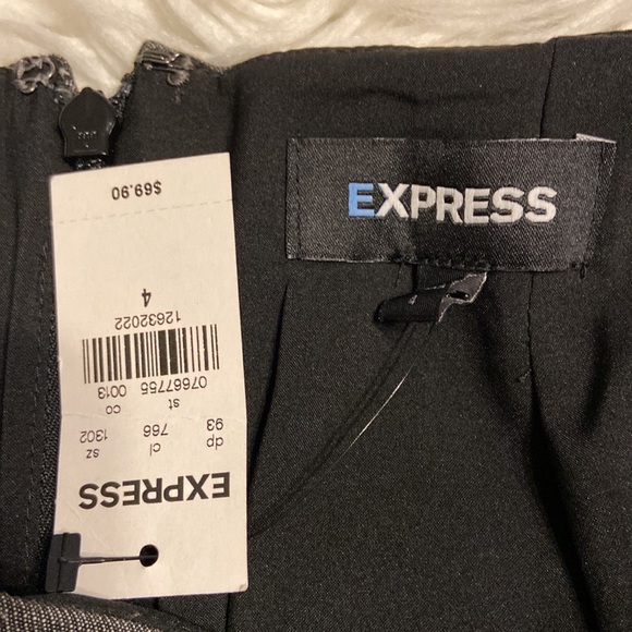 Express Skirt size 4 brand new with tag color gray long 20” - Picture 3 of 11